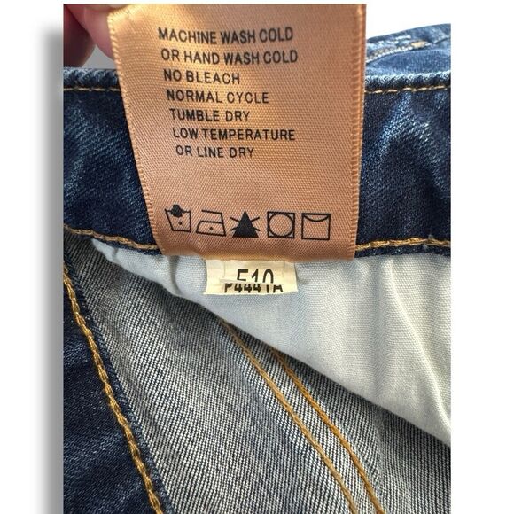 Driftwood ​Colette Floral Embroidered Denim Jeans Classic Fit Women’s Size 32 - Picture 13 of 14